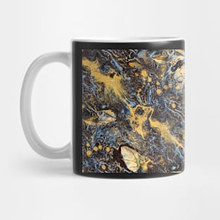 Fluid painting marble pouring image in gold and black Mug